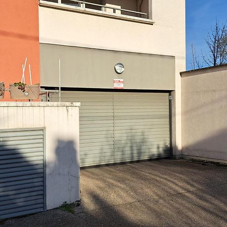 Appartement Cosy 3 Pieces Avec Garage Privatif Saint-Priest  Exterior photo